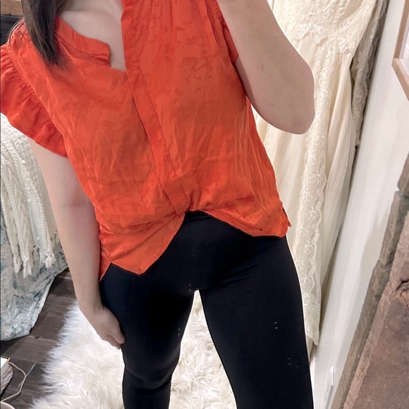 UMGEE Orange Ruffle Sleeve Blouse size large horse equestrian print embossed - Picture 3 of 9